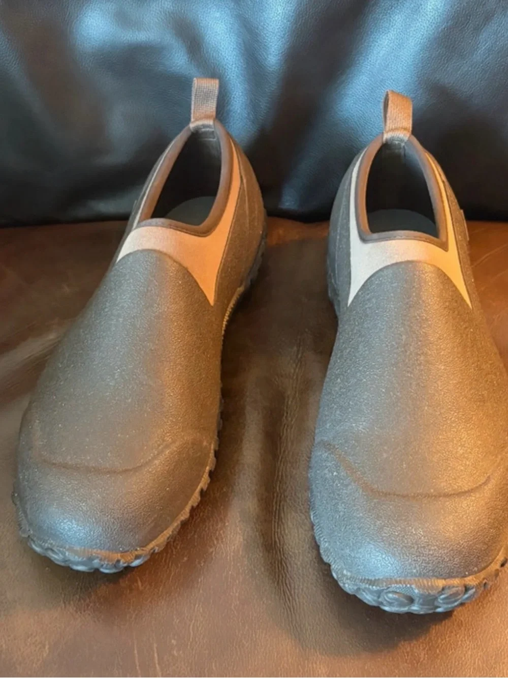 Men’s muckster low size 11